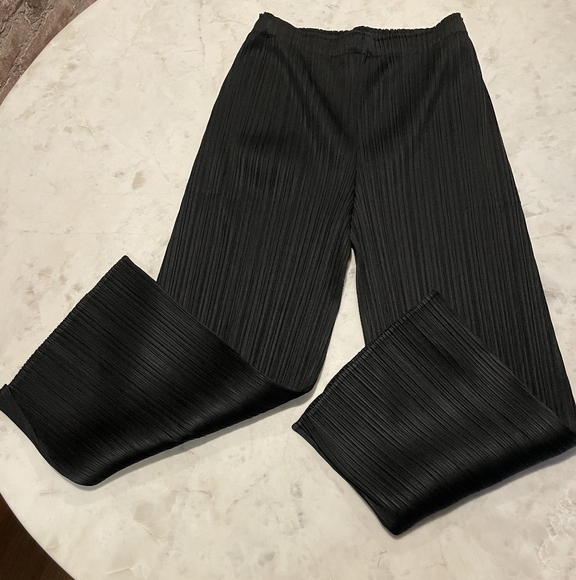 Pleats Please Issey Miyake black trousers wide leg new original price $585 Sz4